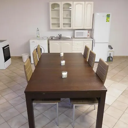 Vh - * Mělník
